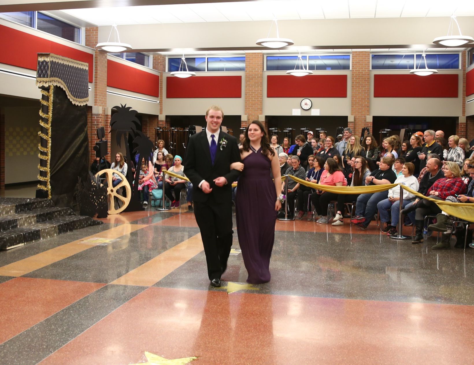 MC Prom 2018 (21).JPG
